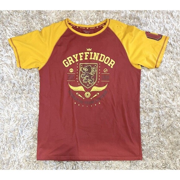 Harry Potter Gryffindor Team Captain Adult Raglan T-Shirt Universal Studios - Picture 2 of 7